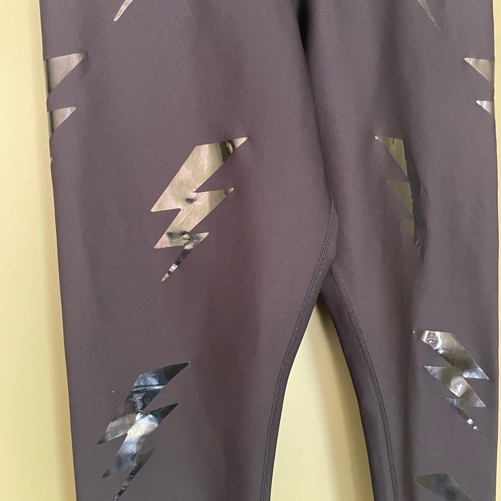 Ultracor Black Leggings with Glossy Lightning Bolt Design Sz M - Picture 2 of 6